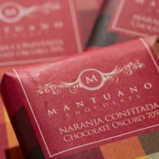 Barra de chocolate oscuro 70% con naranjas confitadas Mantuano de 80 g Barra de chocolate oscuro 70% con naranjas confitadas Mantuano de 80 g