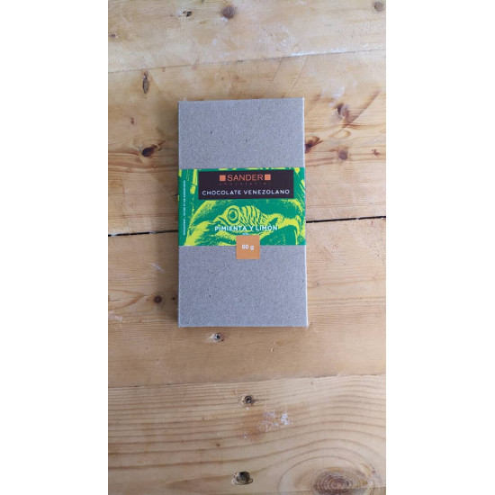 Barra de chocolate oscuro 73% con limón y pimienta de Sander Chocolatier 60g Barra de chocolate oscuro 73% con limón y pimienta de Sander Chocolatier 60g
