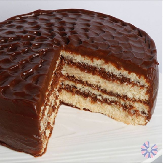 Torta de Vainilla con Fudge de Chocolate 24 cm (16 porciones) de Sulú
