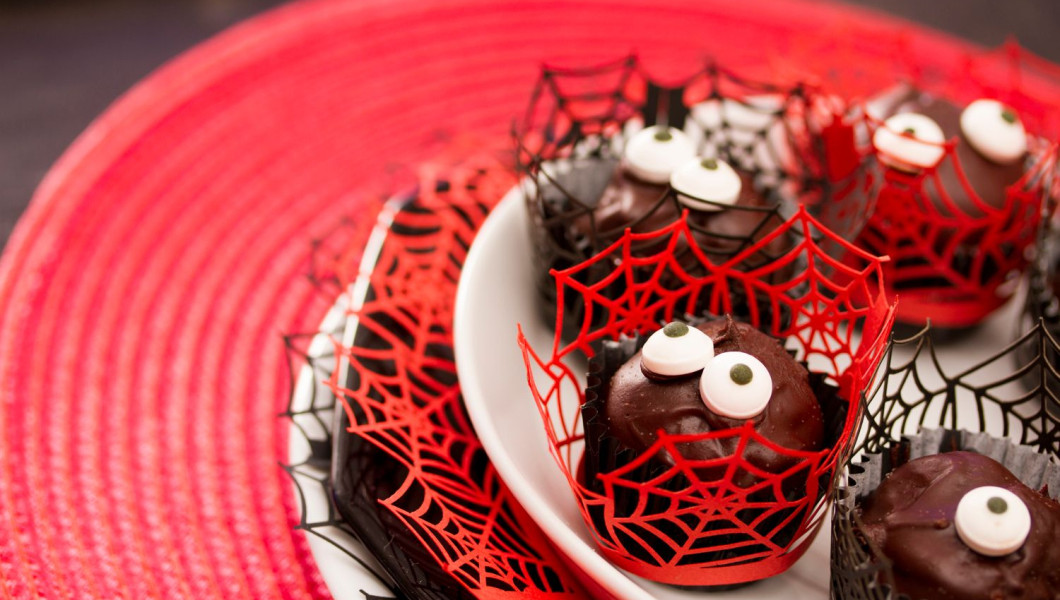 Trufas para Halloween  de torta de  chocolate especiales