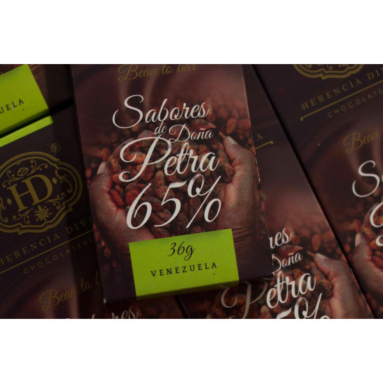 Barra de chocolate Herencia Divina 65% cacao sabores de Doña Petra 36 g