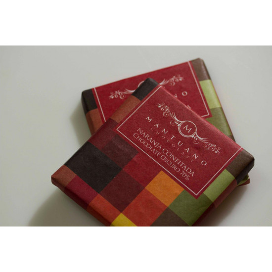 Barra de chocolate 70% naranjas confitadas Mantuano Chocolates de 40 g Barra de chocolate 70% naranjas confitadas Mantuano Chocolates de 40 g