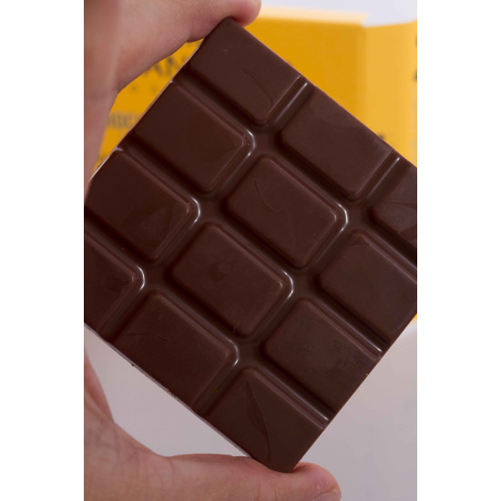 Carré de chocolate con leche 41% y frutos secos (45 g) de Sander Chocolatier