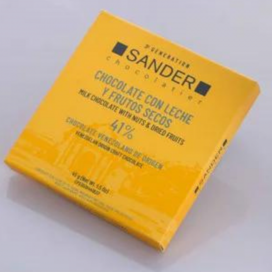Carré de chocolate con leche 41% y frutos secos de Sander Chocolatier 45g Carré de chocolate con leche 41% y frutos secos de Sander Chocolatier 45g